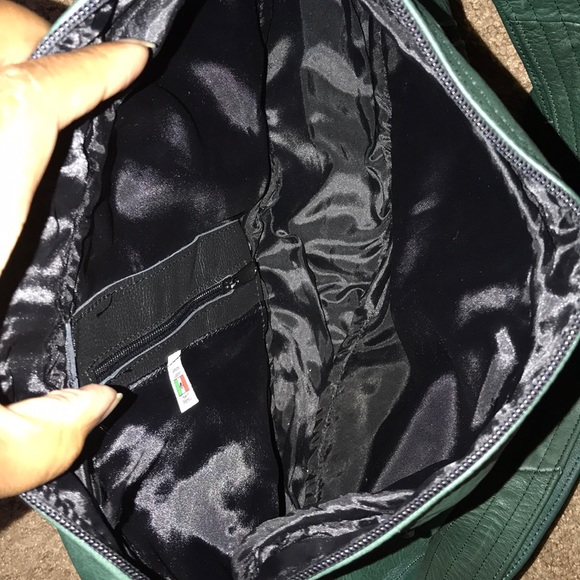 EUC-GREEN GENUINE LEATHER SHOULDER ONE STRAP BAG - Picture 4 of 8